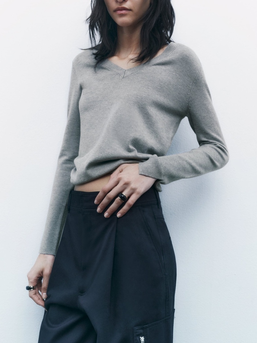 Zara Gray V-Neck Slim Knit Sweater